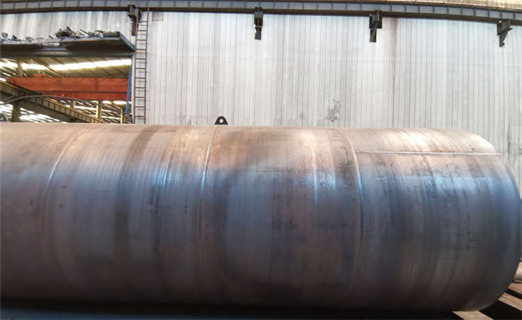 鋼材場(chǎng)污水處理鋼管廠家，槽鋼批發(fā)，2420mm螺旋管，外直徑1620mm螺旋焊管