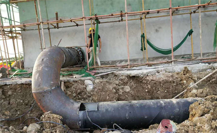 防腐螺旋廠家，鋼材場鋼護筒加工，836mm螺旋鋼管，530-8mm螺旋鋼管