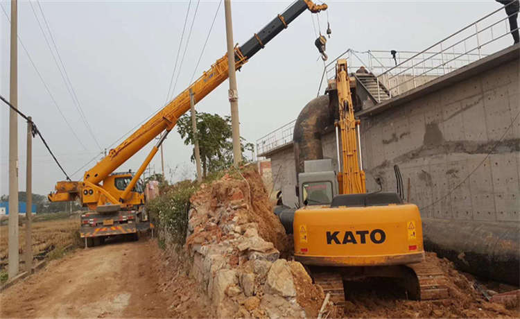 珠海720mm螺旋管，2100mm螺旋焊管，鋼材場(chǎng)熱浸鋅角鋼，1420螺旋管廠家